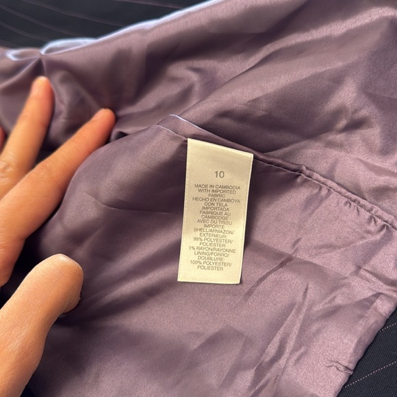 Liz Claiborne Suits New 2 Piece Coat & Pants Size 10 Stripe About Town Business - Picture 5 of 17